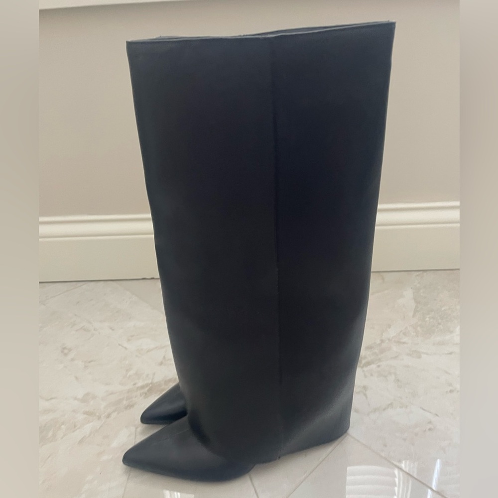 NWT Zara Black Leather Heeled Boot